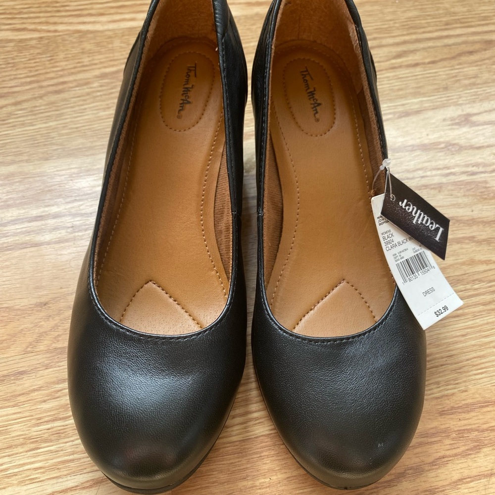 Thomas McAn Women’s High Heel Leather Shoes